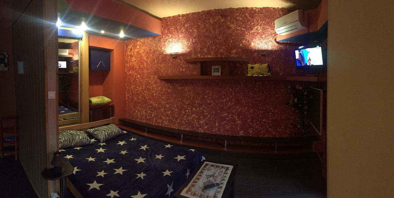 One-Bedroom Apartment On Gagarina Harkov Kültér fotó